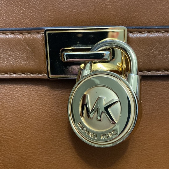 MICHAEL Michael Kors Hamilton Large Traveller - Picture 11 of 12